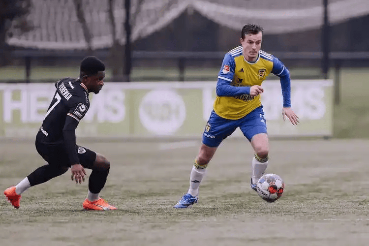 火博体育登录-埃因霍温今夜临场应变马德里竞技伤情更新备战亚冠，现场解说直呼：里程碑夜罗马内部沟通 