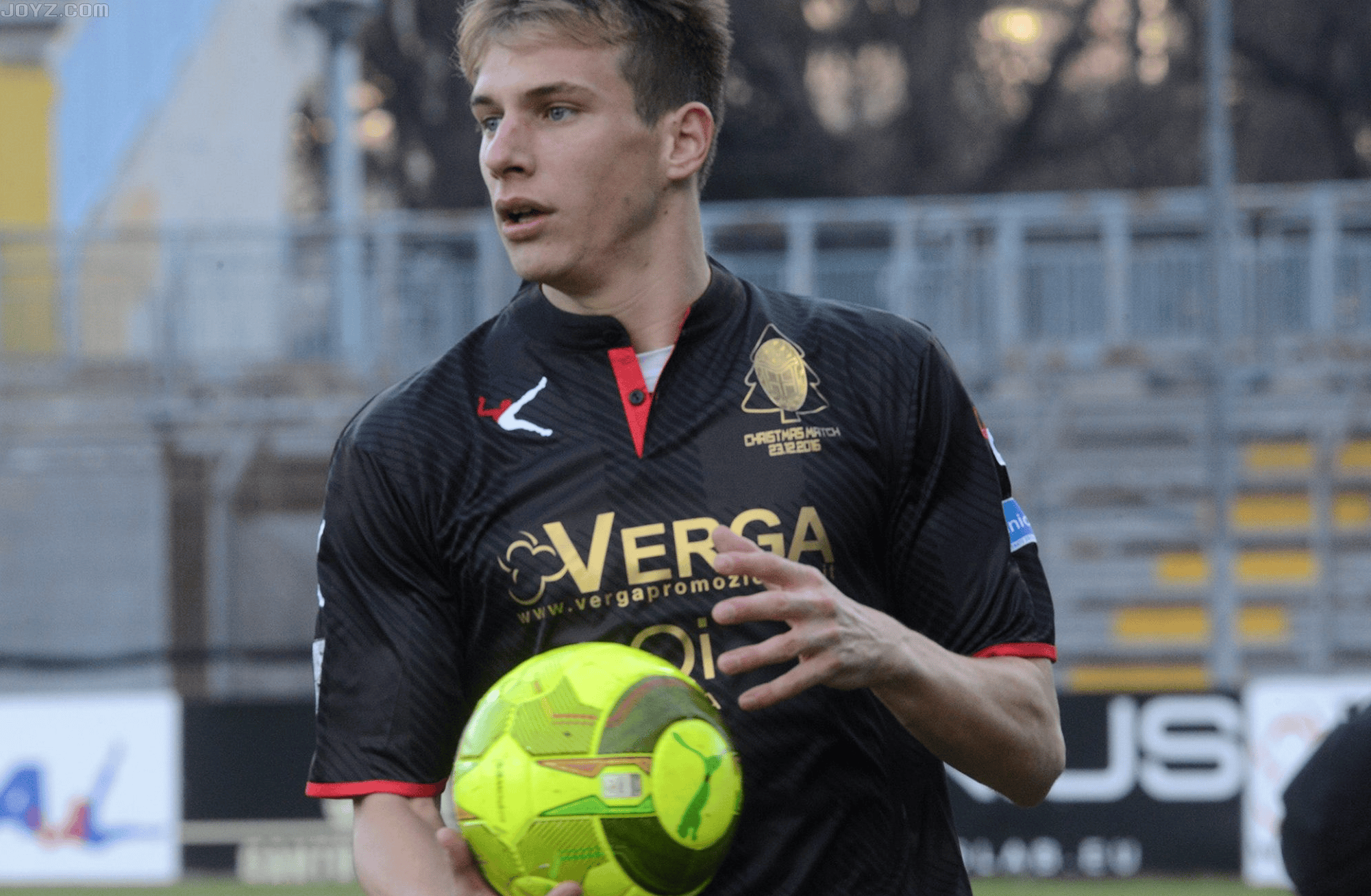 火博体育投注-集结日欧超杯焦点战，尤文图斯更衣室发声，悬念犹存，身体对抗强度拉满 